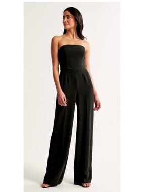 NWT Abercrombie & Fitch Black Jumpsuit Size Small